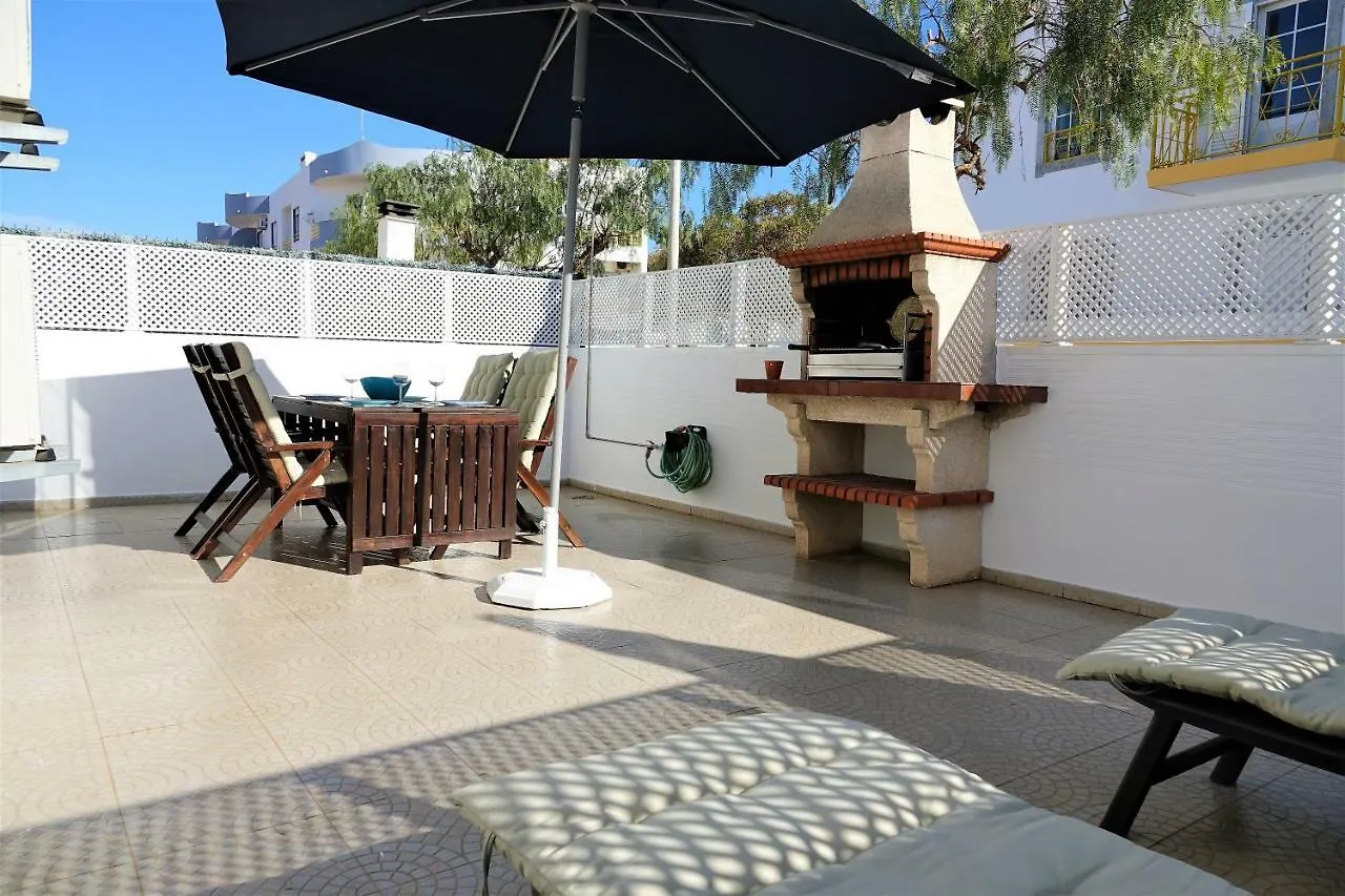 Apartamento Praia Altura - Terraço BBQ - Wifi - AC - Garagem Fechada